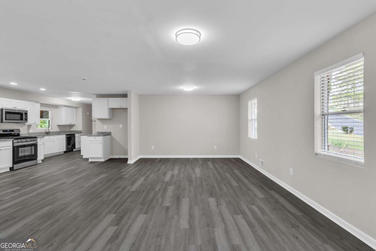 5521 E Wind Drive Sw Property Photo 7