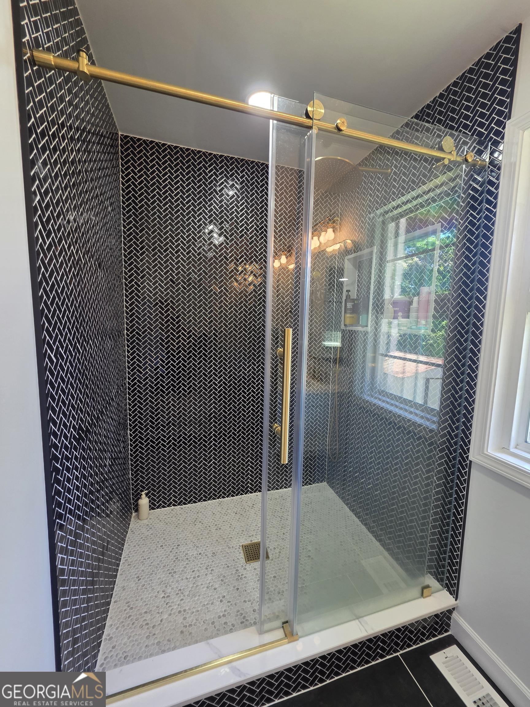 150 Sims Street Property Photo 22