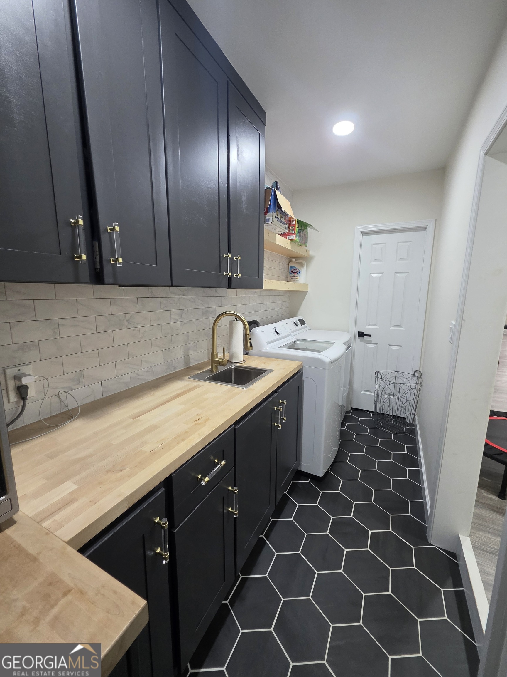 150 Sims Street Property Photo 33