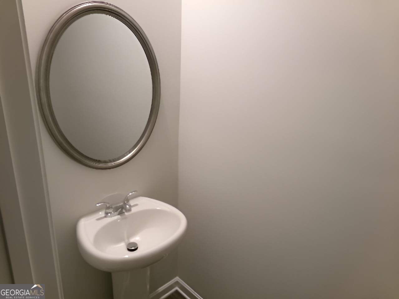 318 Nw Oakwood Drive Property Photo 8