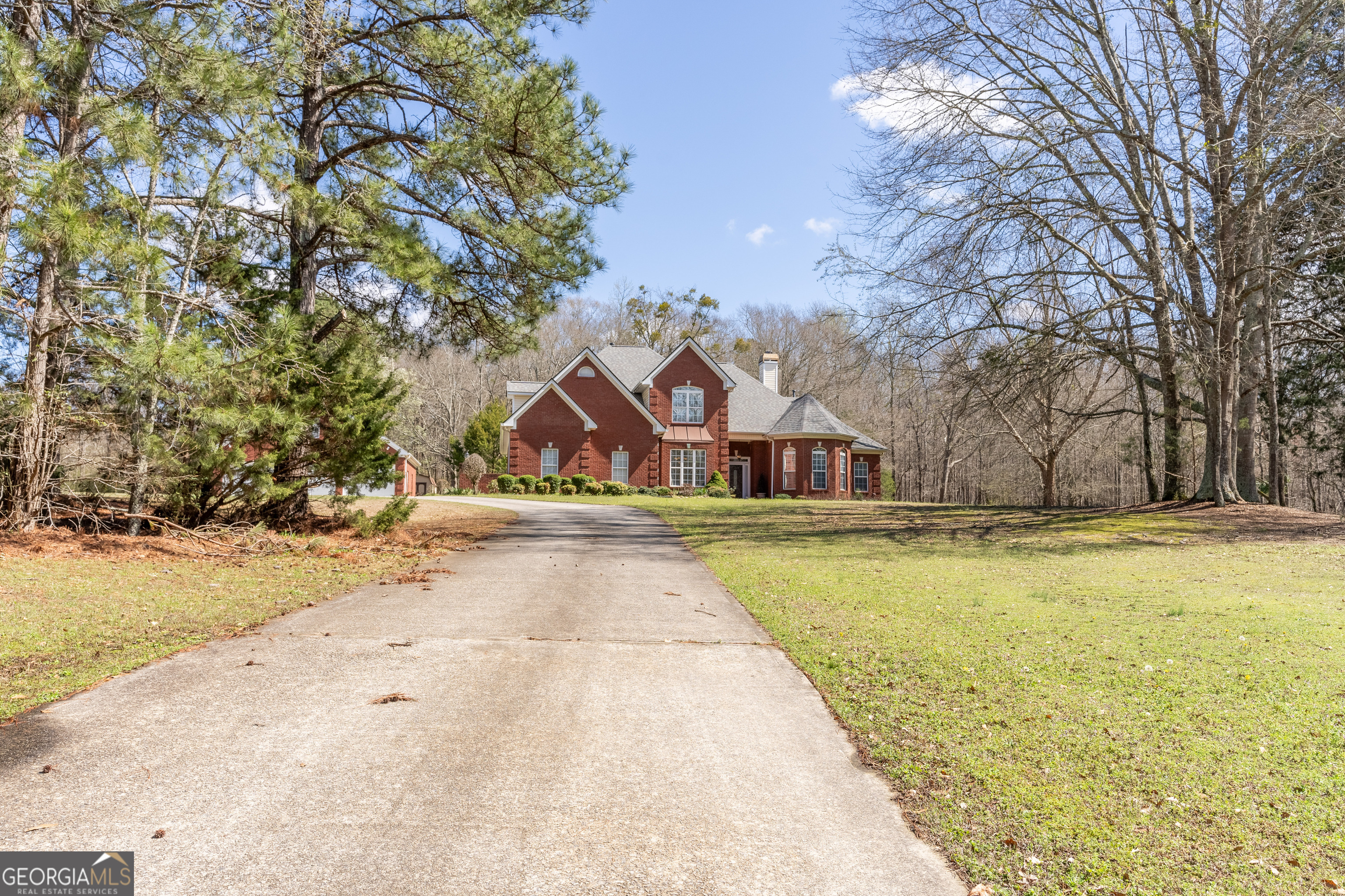2101 Ne Indian Shoals Drive Property Photo 1