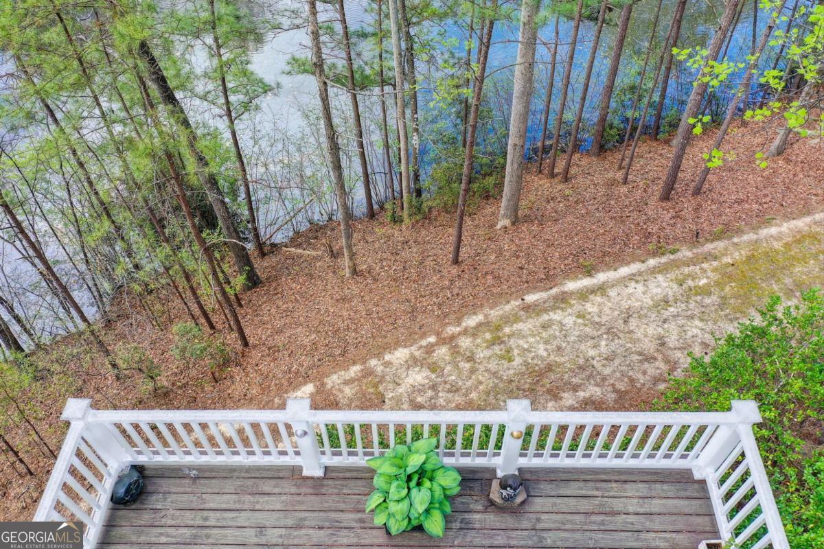 940 Waters Reach Court Property Photo 11