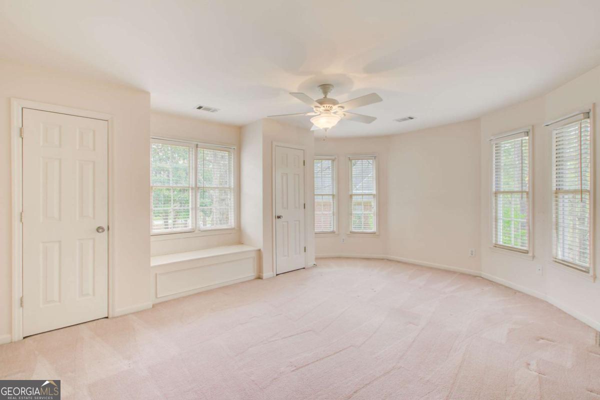 940 Waters Reach Court Property Photo 30