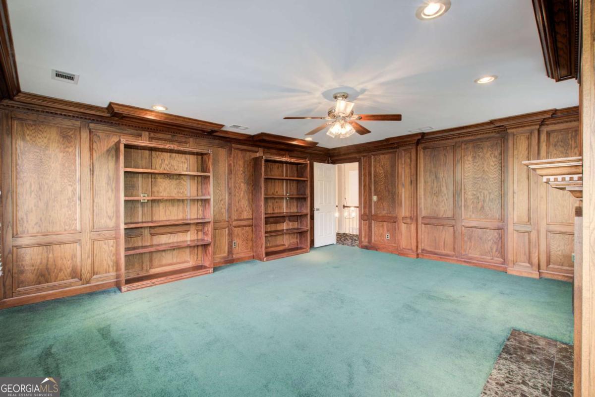 940 Waters Reach Court Property Photo 34