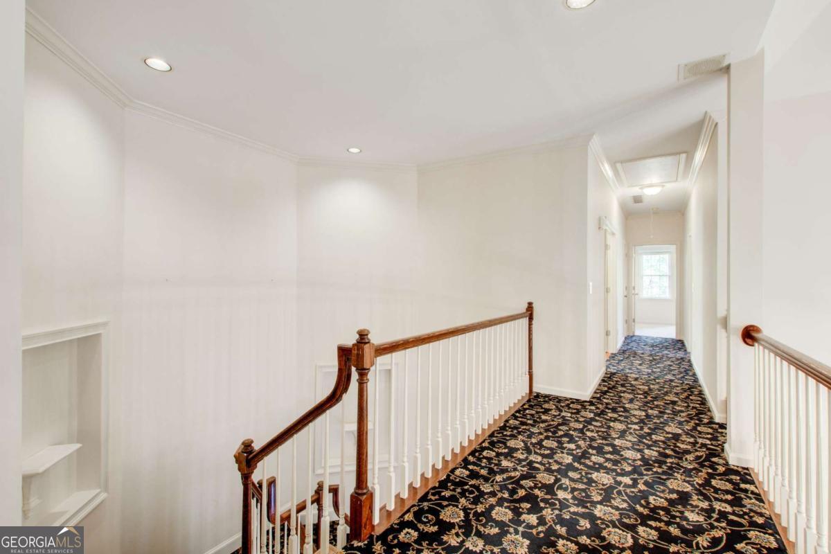 940 Waters Reach Court Property Photo 35