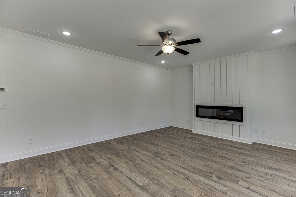 929 Lakeview Property Photo 19