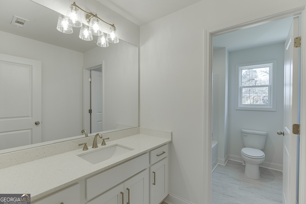 929 Lakeview Property Photo 29
