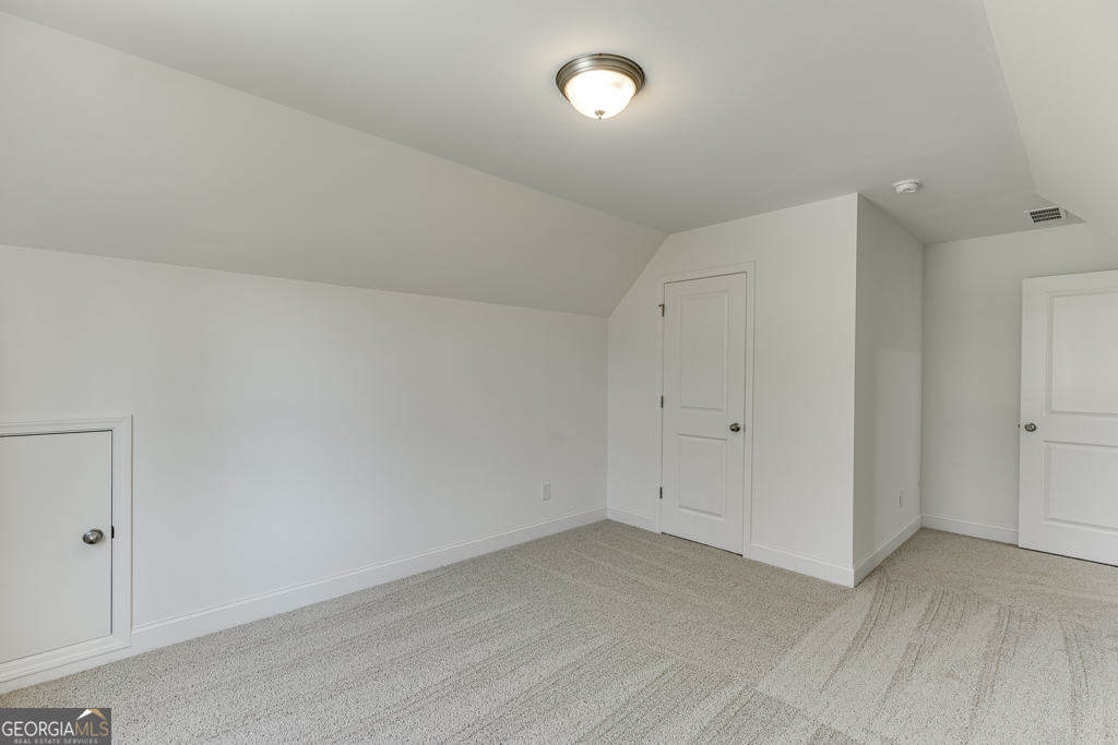 929 Lakeview Property Photo 32