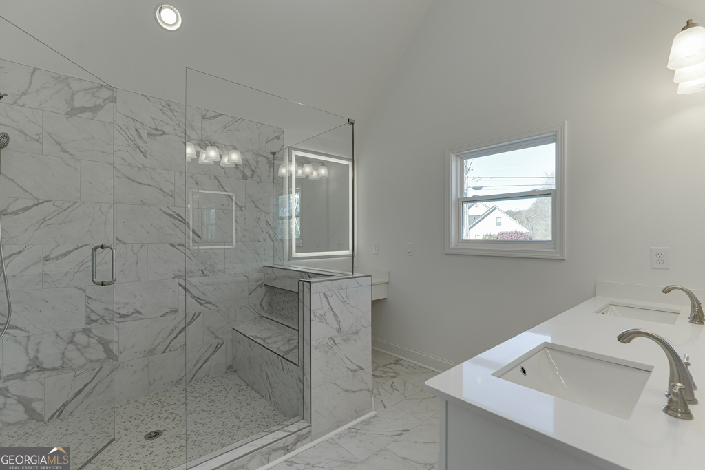 929 Lakeview Property Photo 40