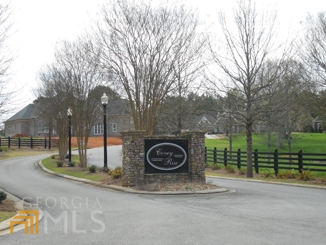 12 Covey Rise Drive Ne Property Photo 2