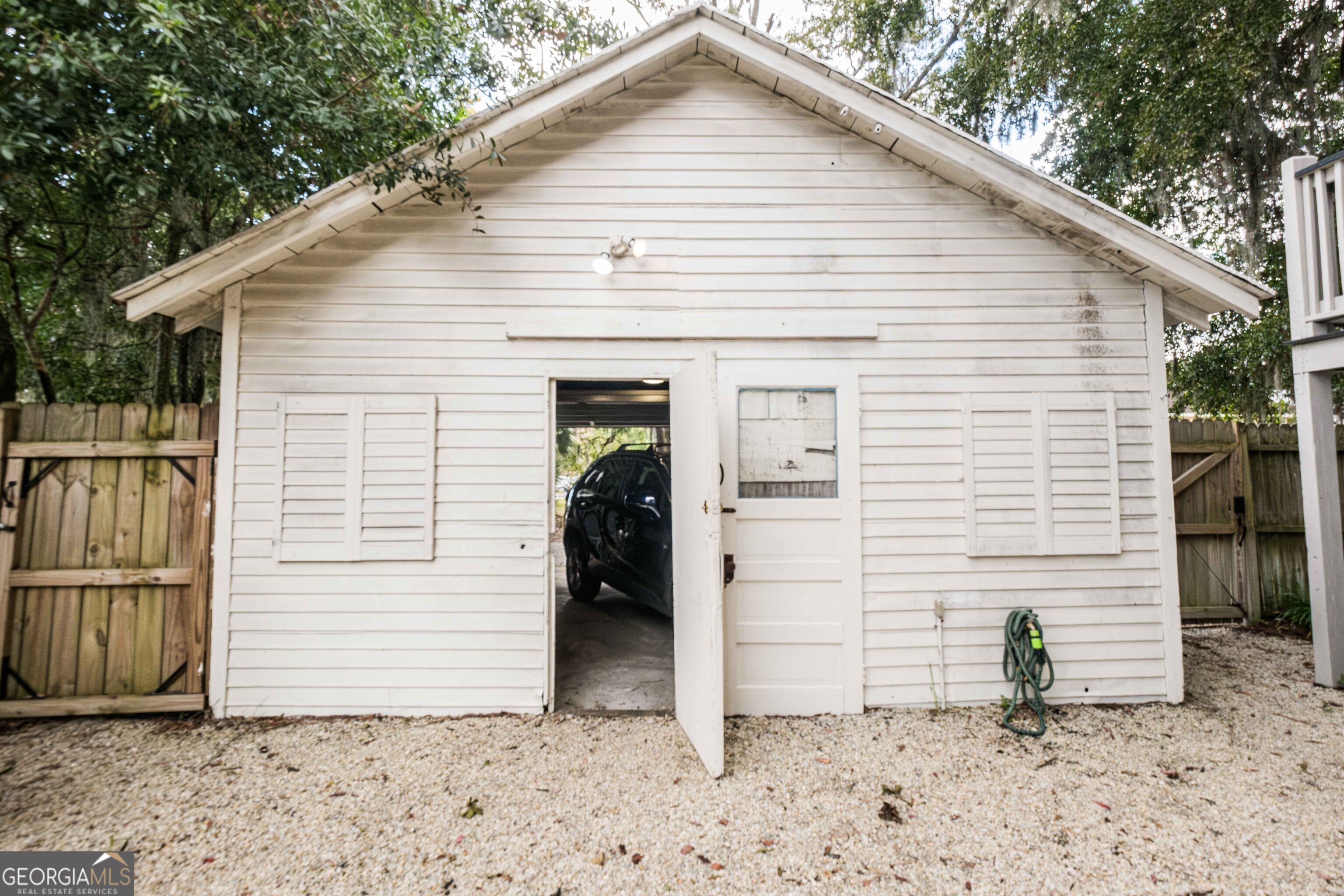 309 E 34th Street Property Photo 41