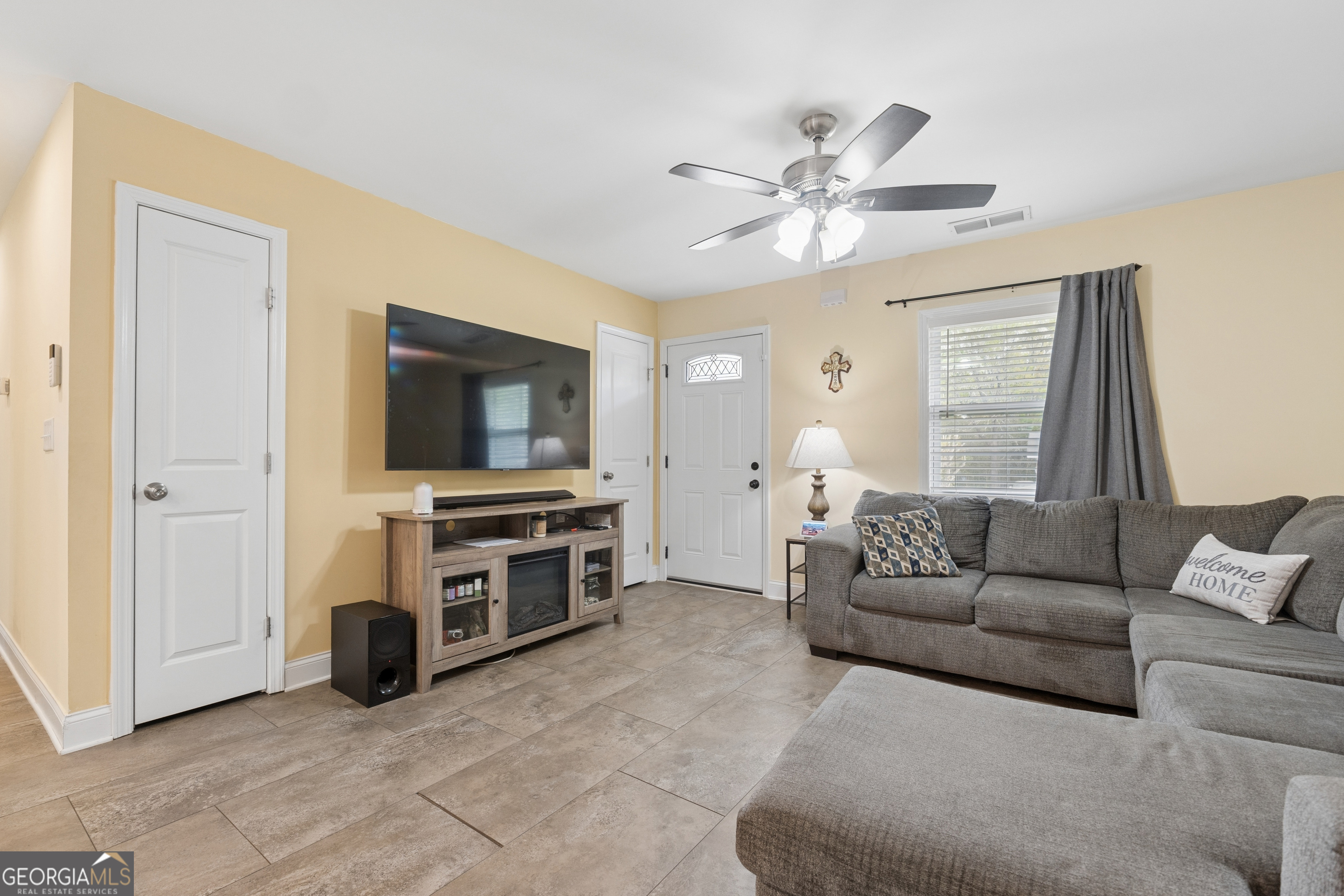 982 Green Meadow Drive Property Photo 9