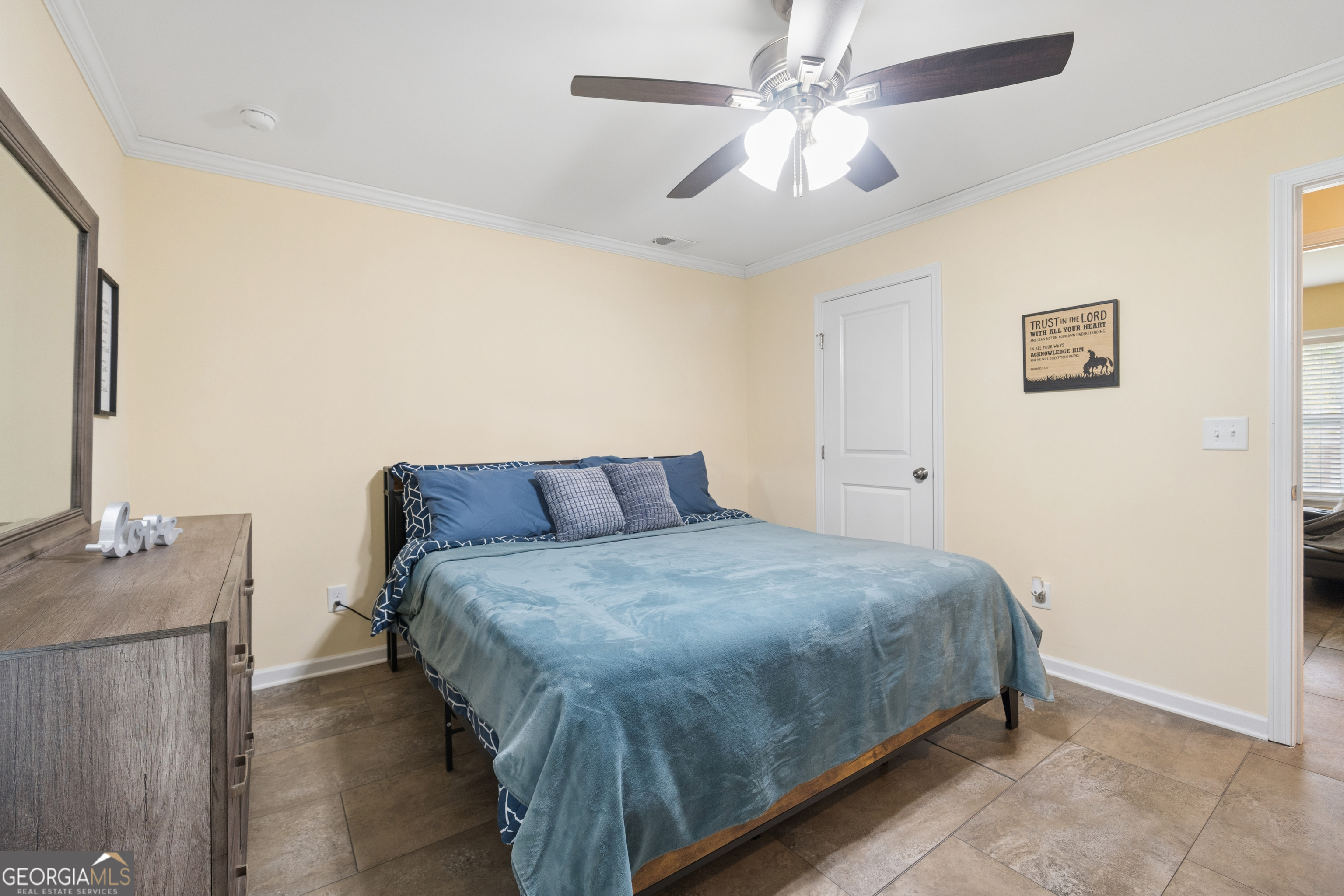 982 Green Meadow Drive Property Photo 12