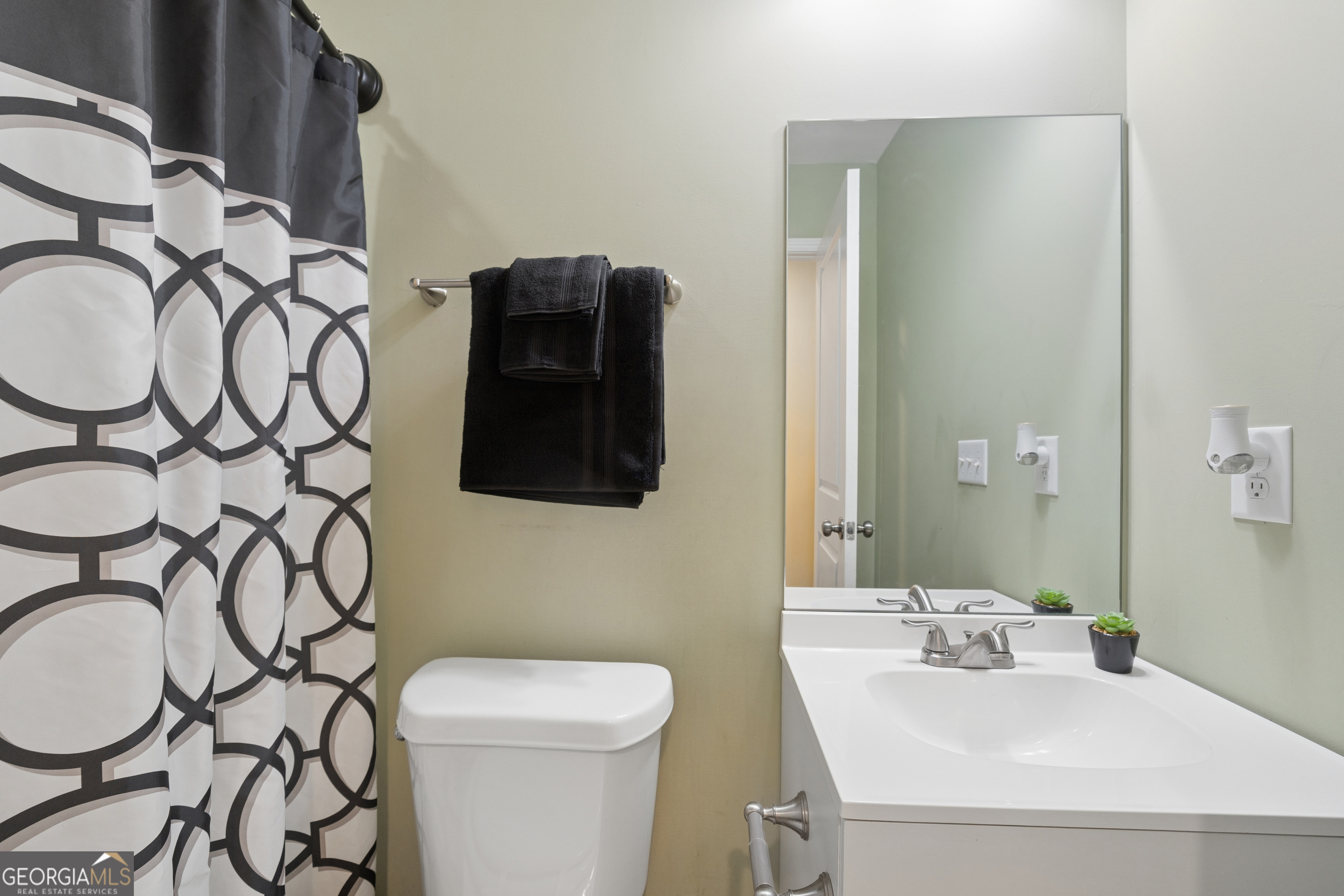 982 Green Meadow Drive Property Photo 17