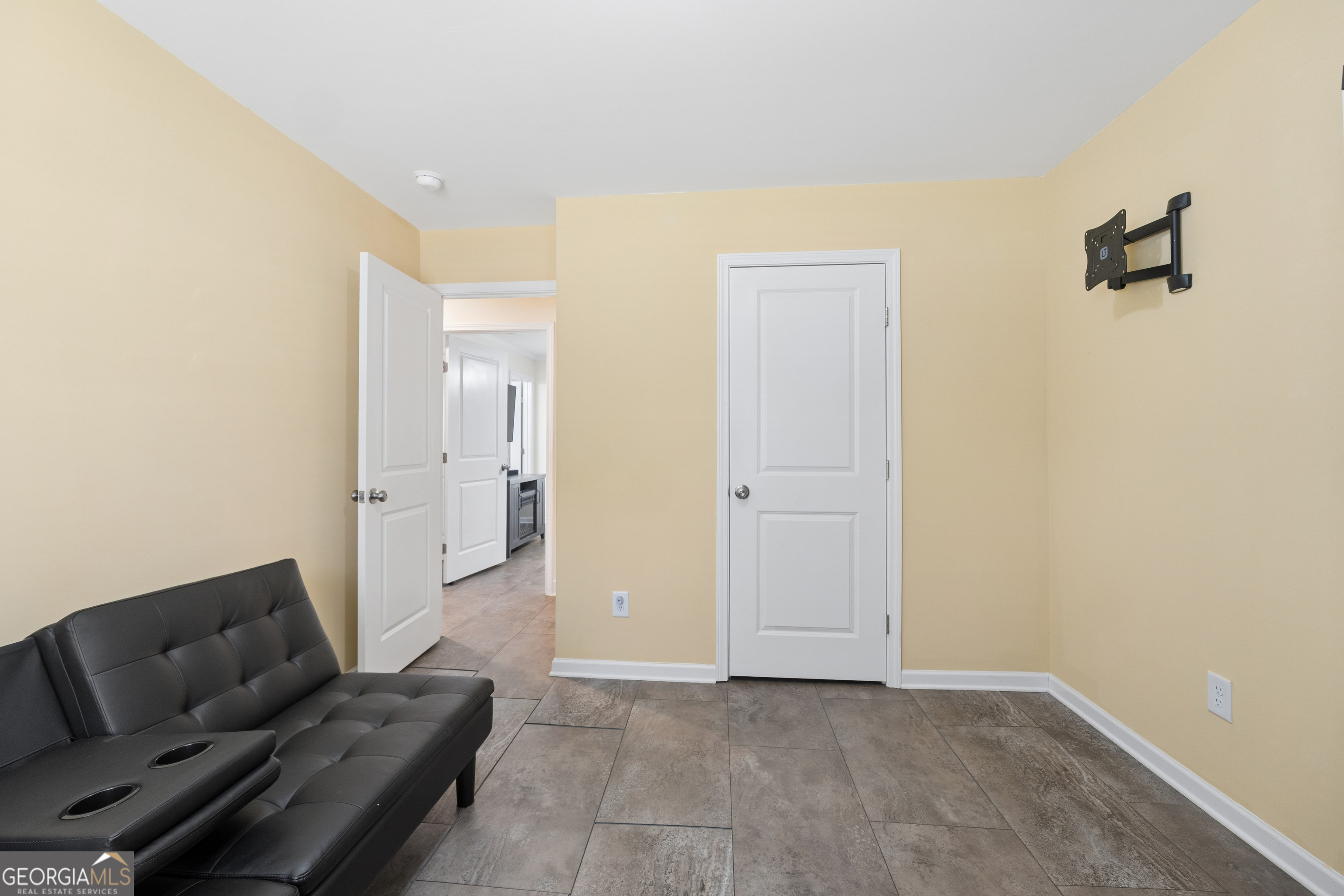 982 Green Meadow Drive Property Photo 19
