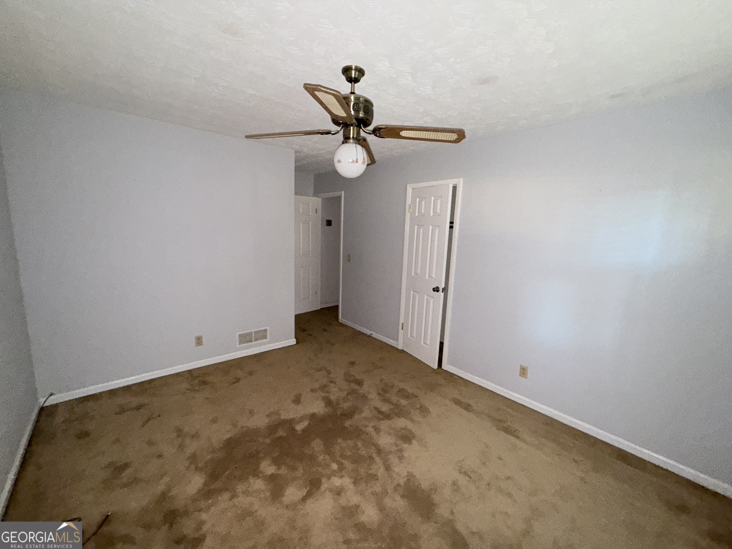 2153 Kings Forest Drive Property Photo 13