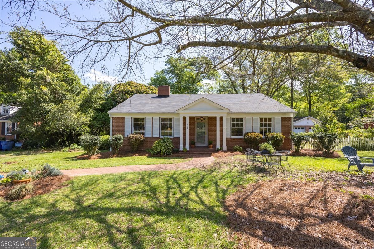 501 Pinecrest Road Property Photo 1