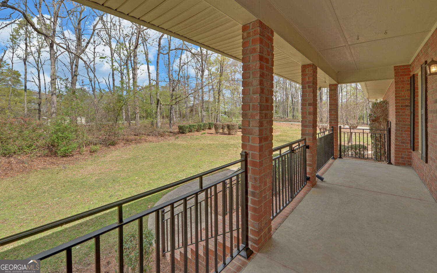 197 Woodland Way Property Photo 3