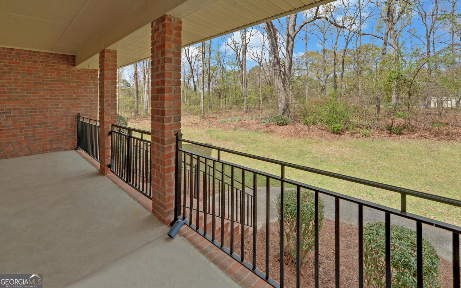 197 Woodland Way Property Photo 4