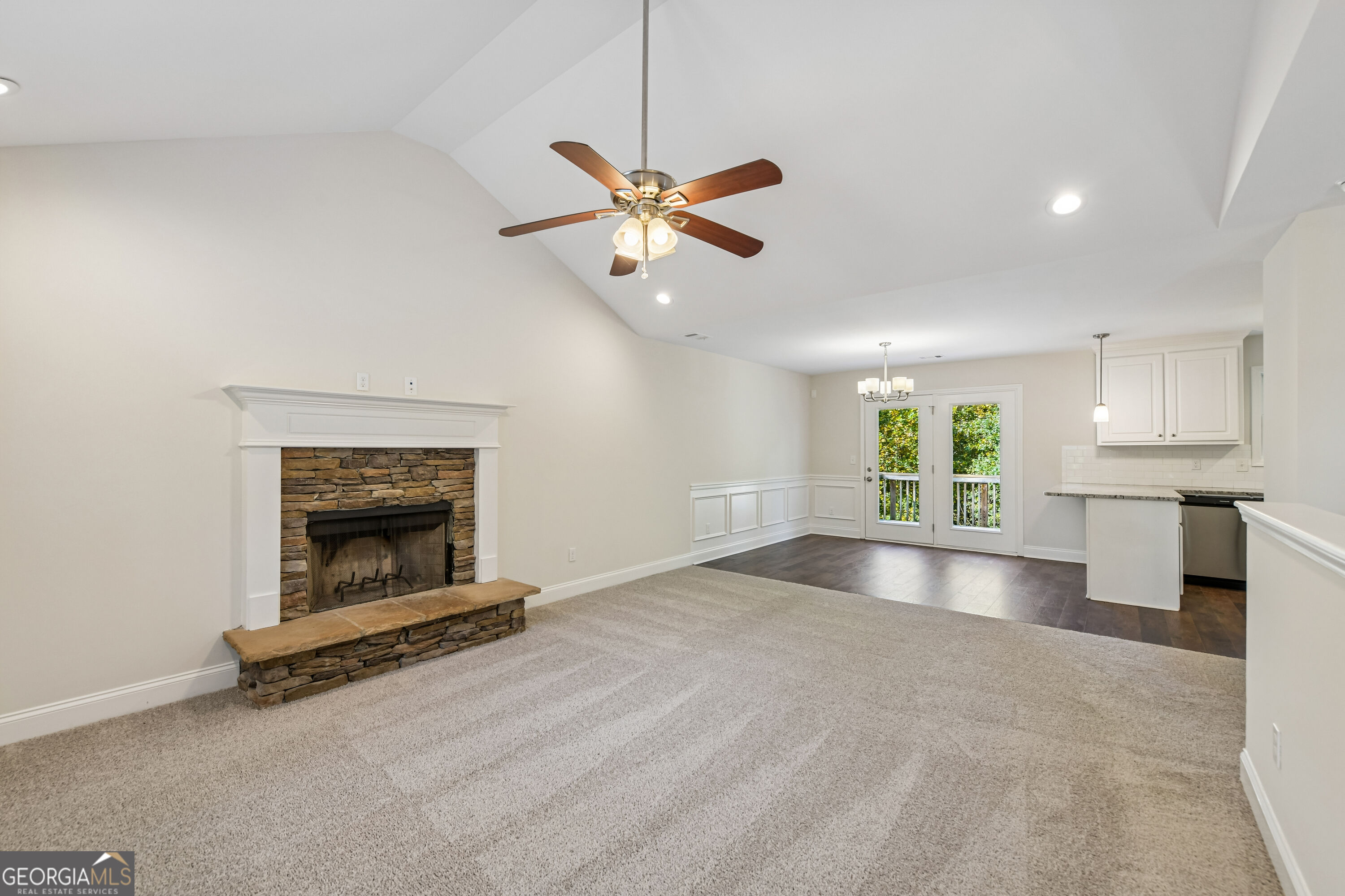 3983 Fraser Circle Property Photo 3