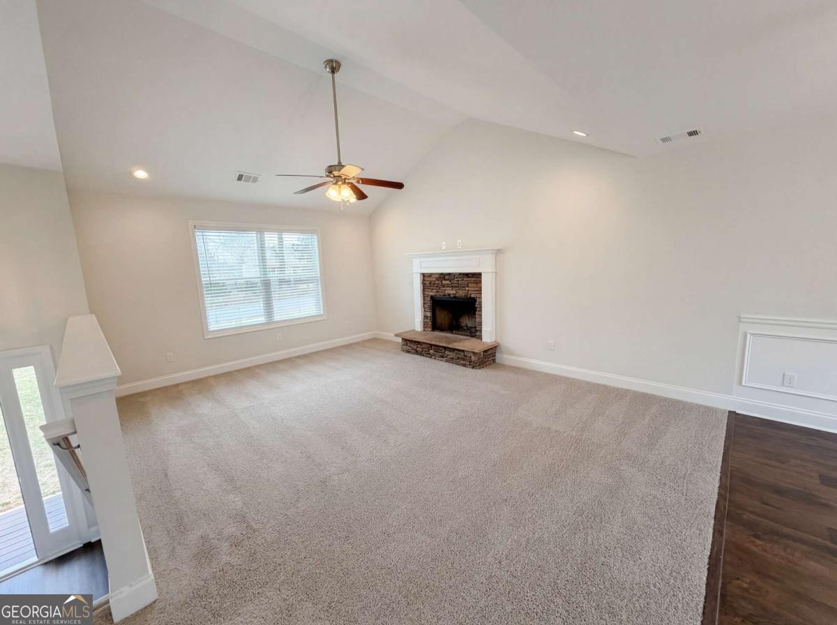 3983 Fraser Circle Property Photo 5