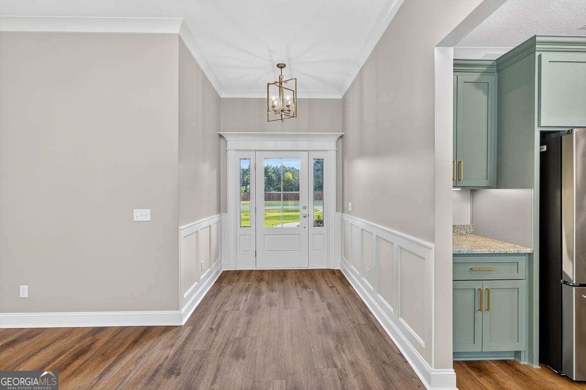 77 Silver Bluff Drive Property Photo 3