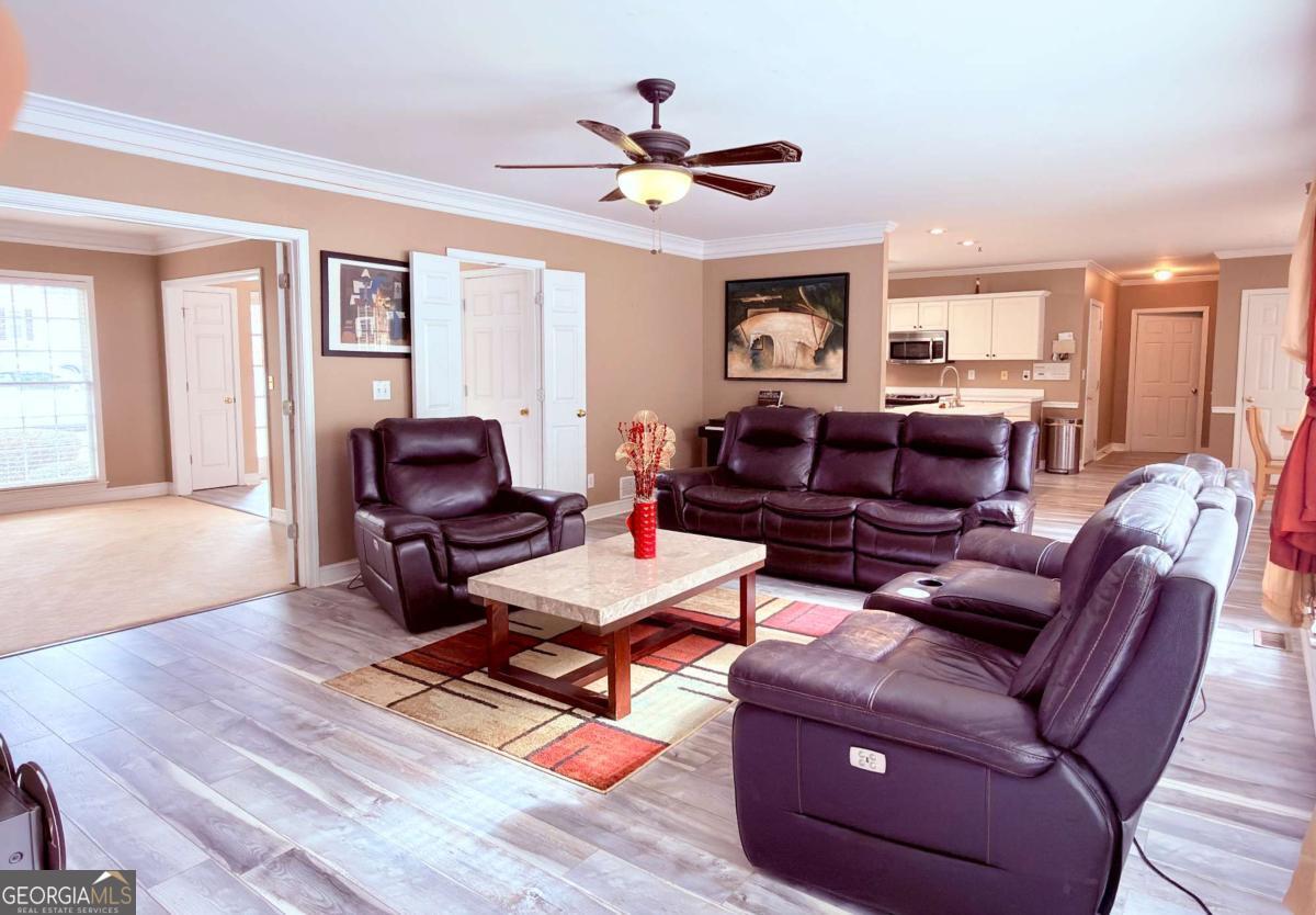 3830 Peachbluff Court Property Photo 10