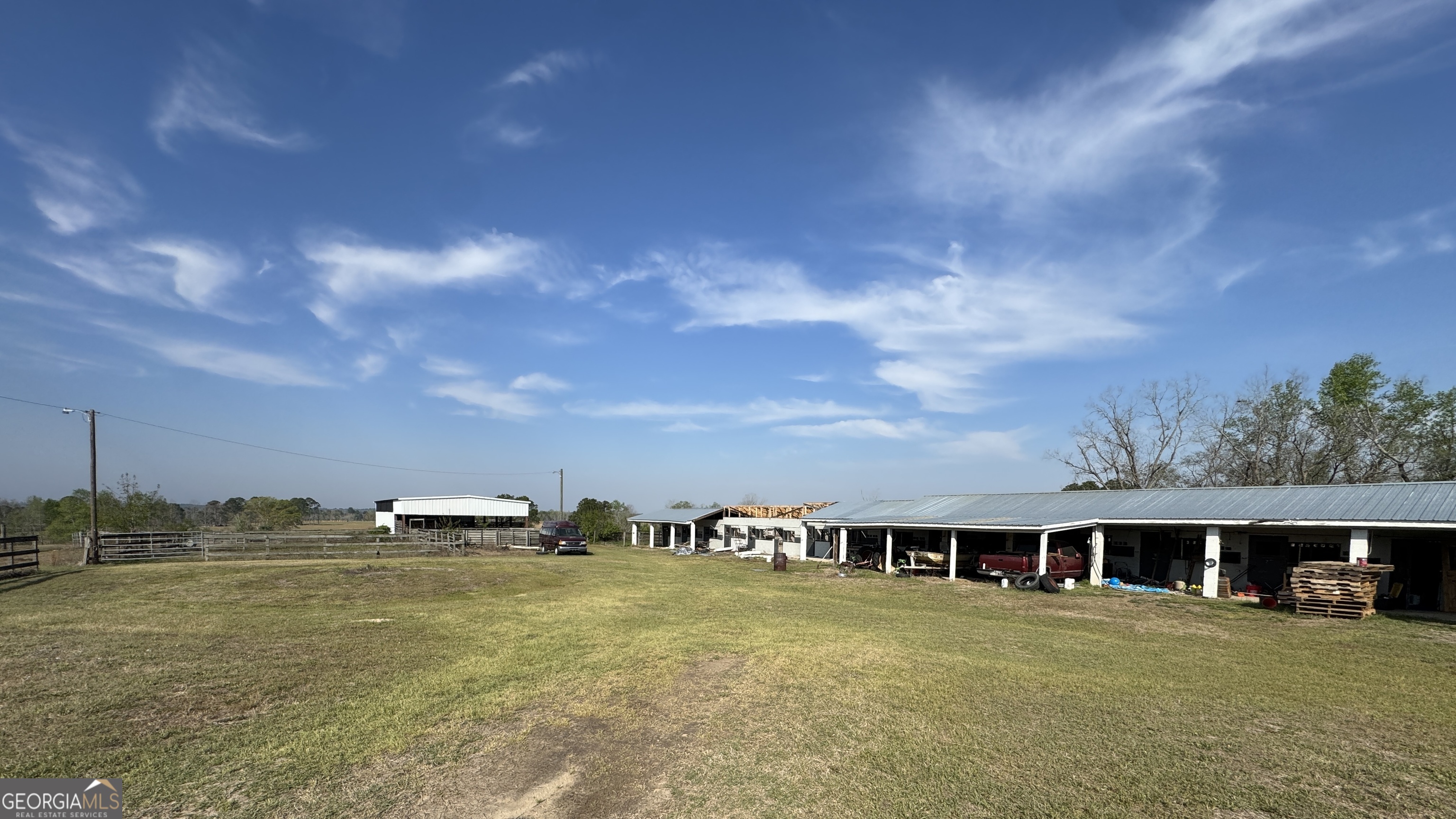 9297 Lynntown Road Property Photo 10