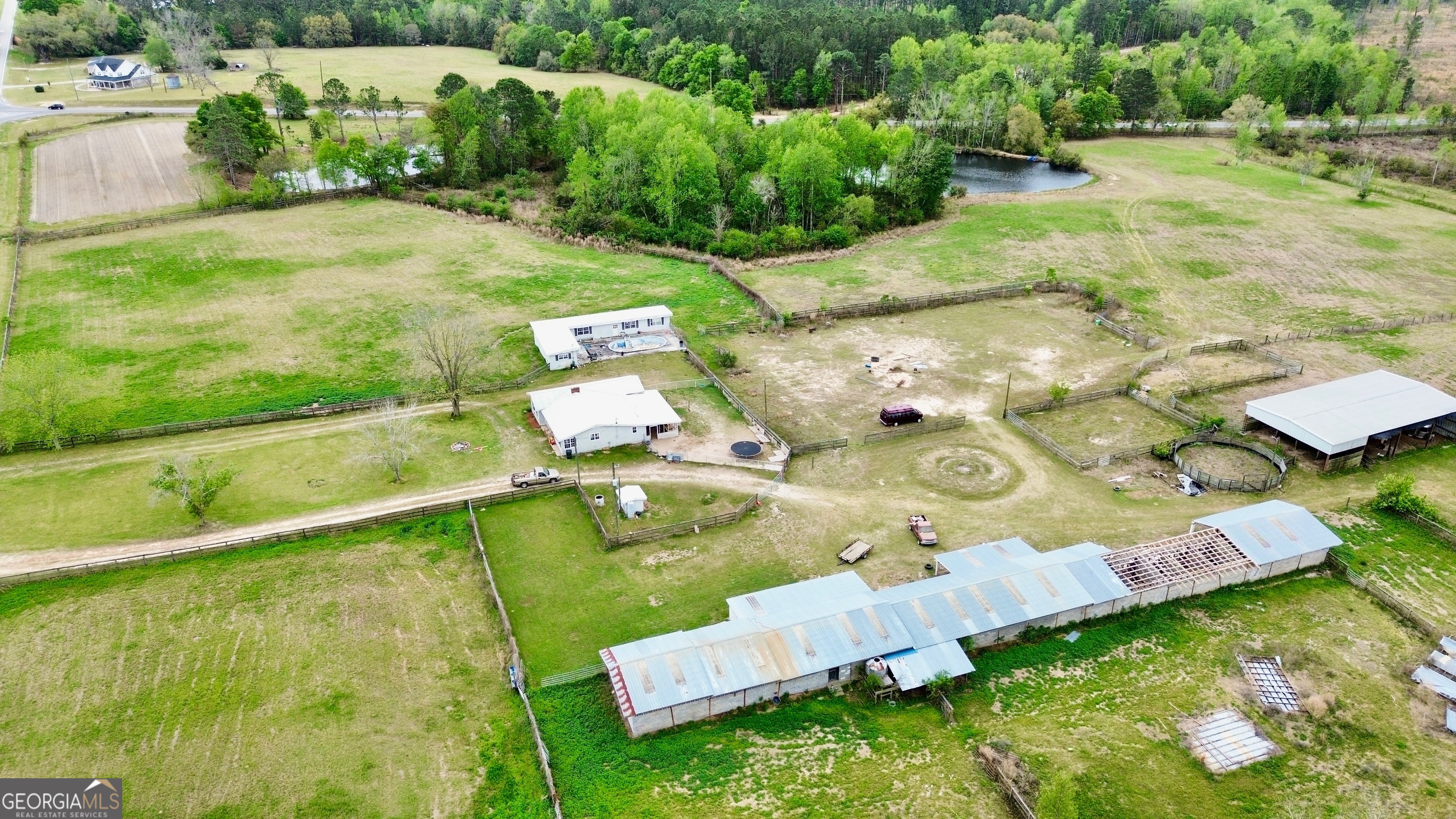 9297 Lynntown Road Property Photo 13