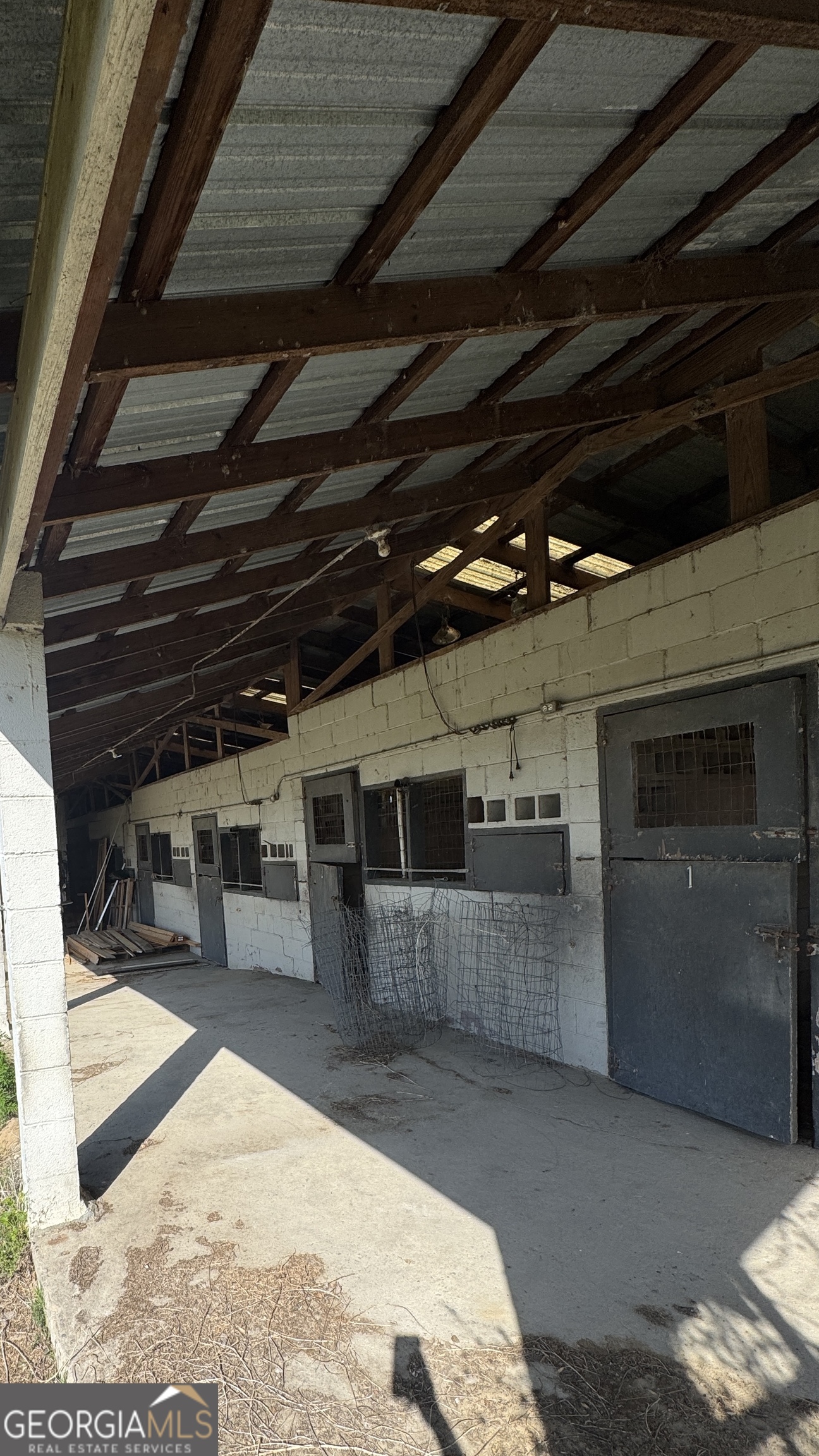 9297 Lynntown Road Property Photo 17