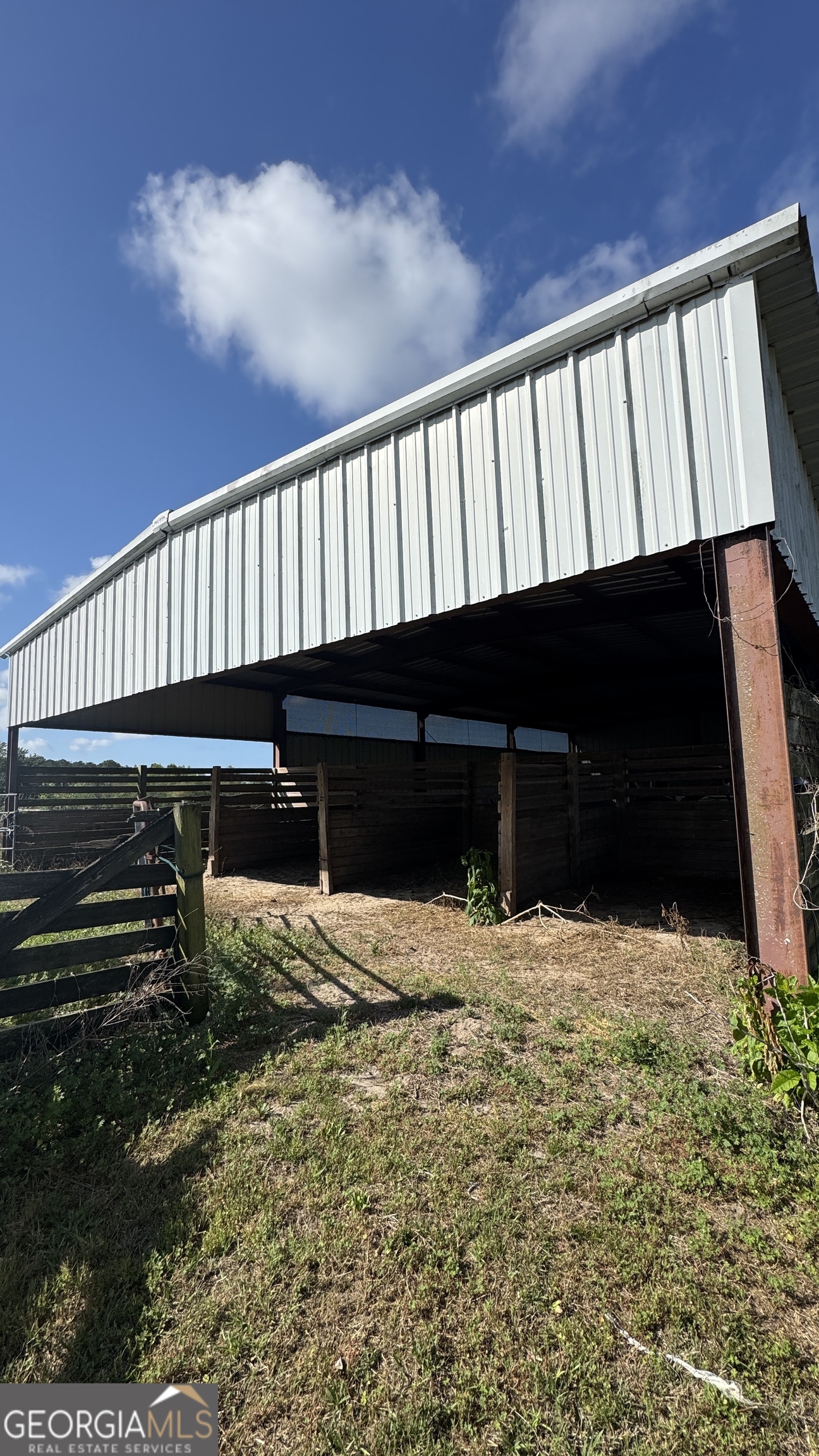 9297 Lynntown Road Property Photo 19