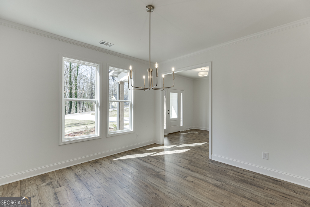 1003 Lakeview Property Photo 8