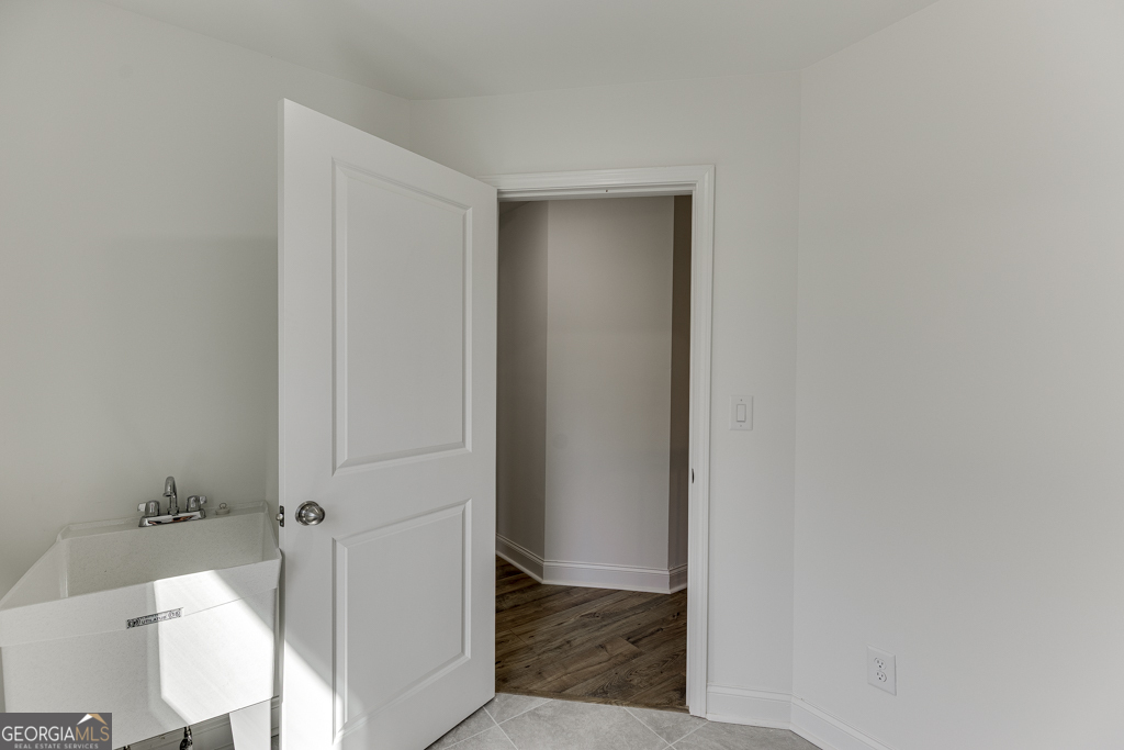 1003 Lakeview Property Photo 35