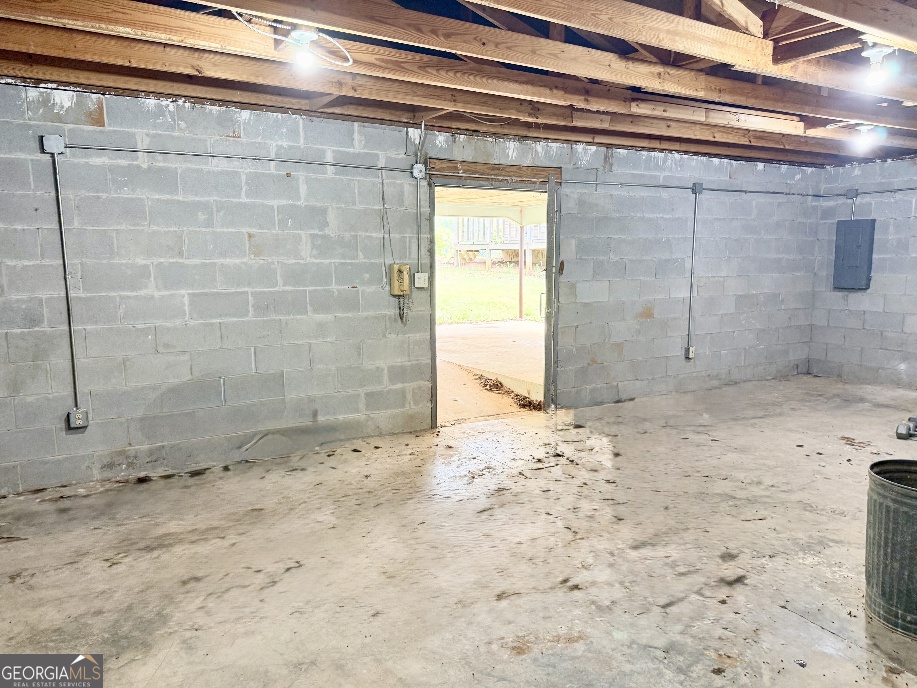 2235 Long Branch Road Property Photo 11
