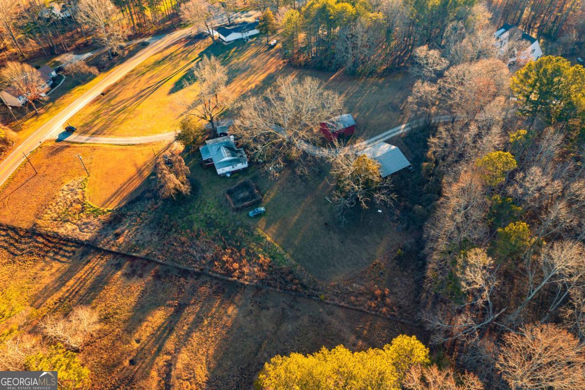 873 Long Road Property Photo 7