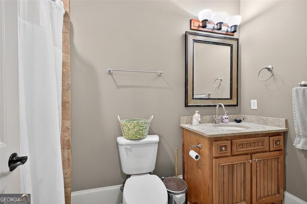 5829 Swinging Gate Road Property Photo 10
