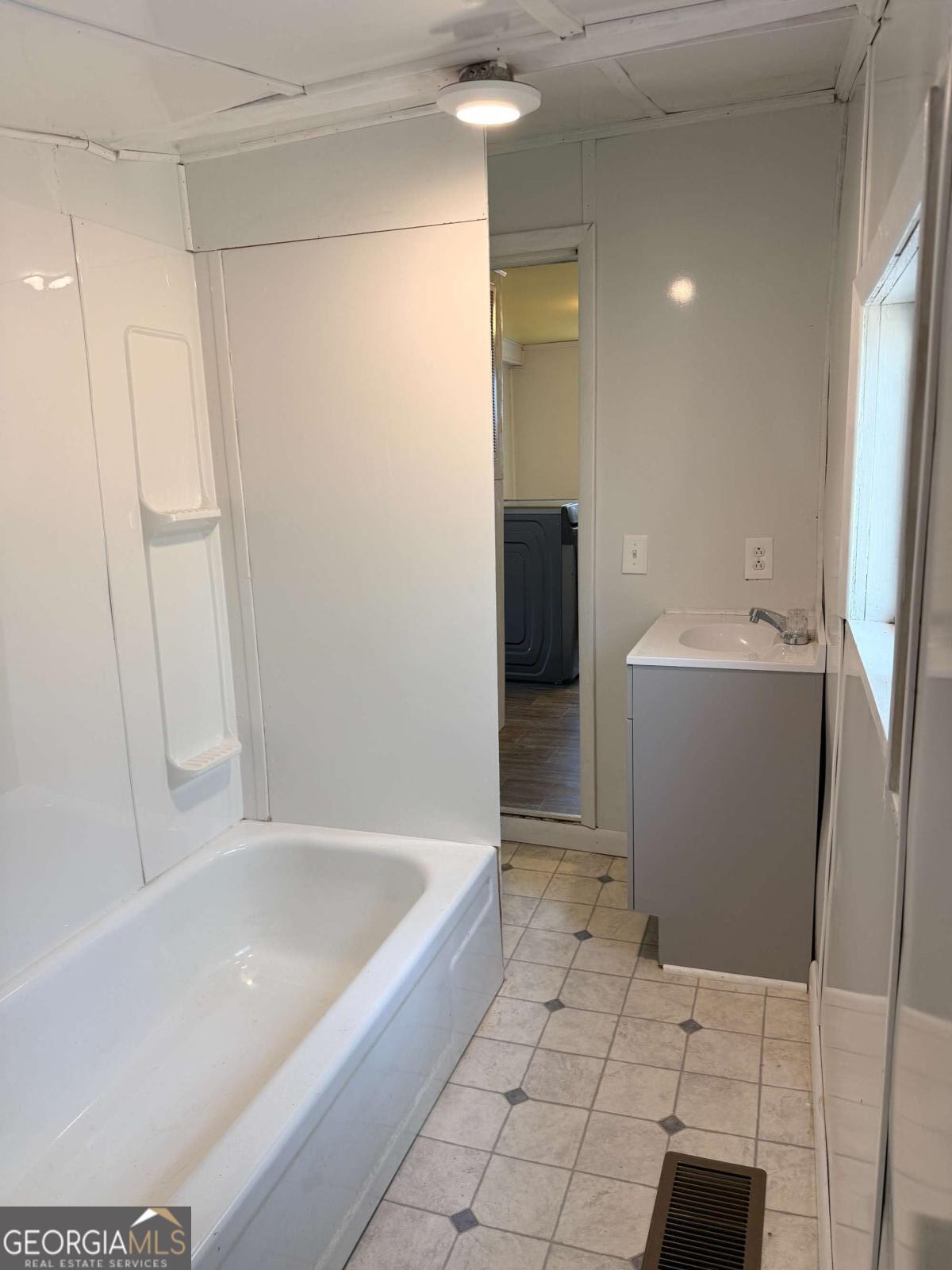 374 Patterson Street Property Photo 14