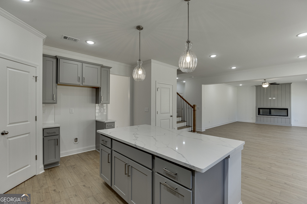 979 Lakeview Property Photo 11