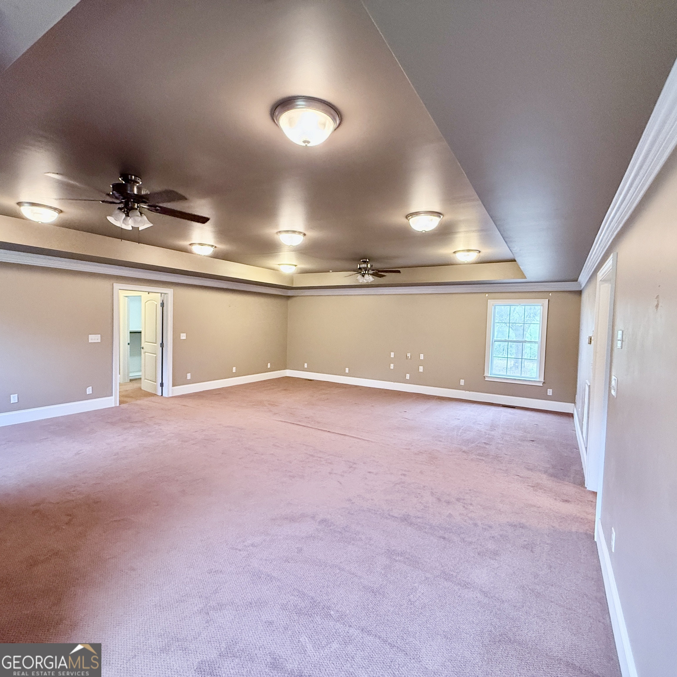 386 Oak Grove Road Property Photo 8