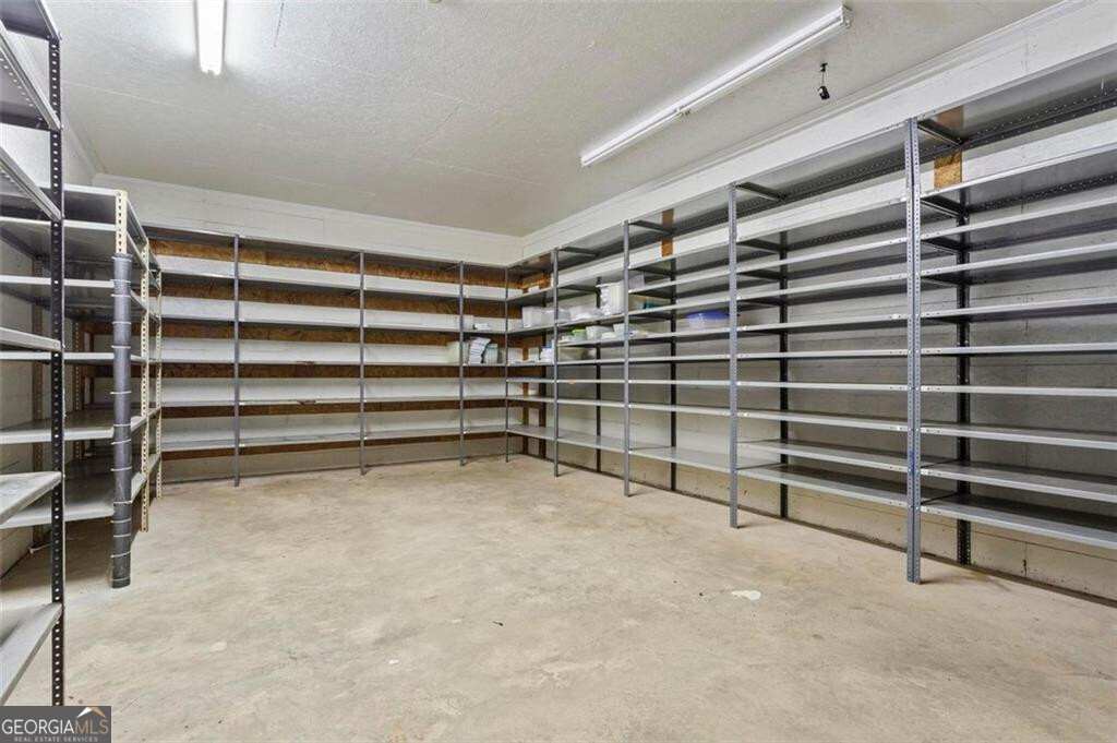 386 Oak Grove Road Property Photo 18