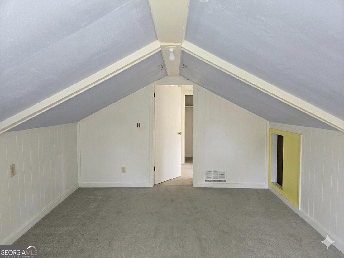 9000 Edinburg Drive Property Photo 18