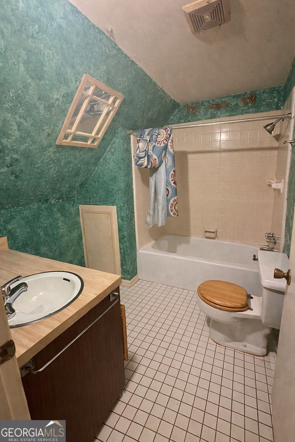 551 Bradford Road Property Photo 12