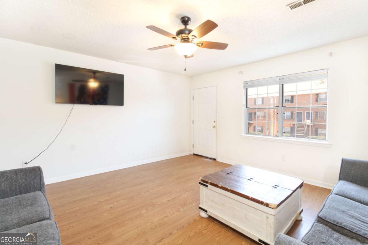 2165 Milledge Avenue # E7 Property Photo 3