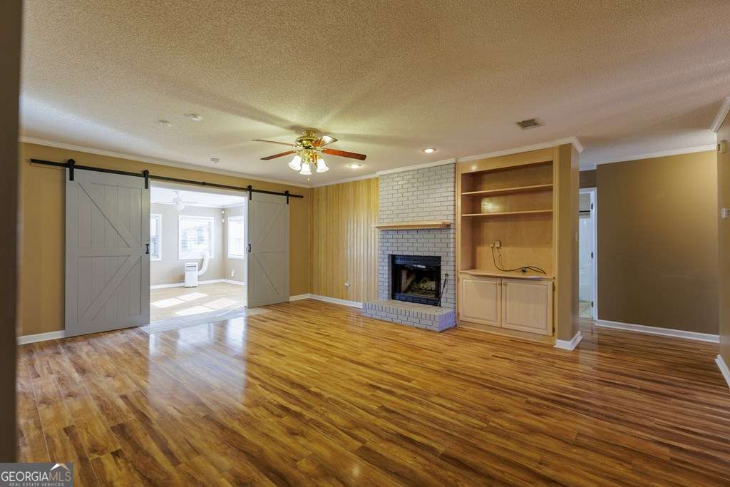 5318 Mimosa Circle Property Photo 5