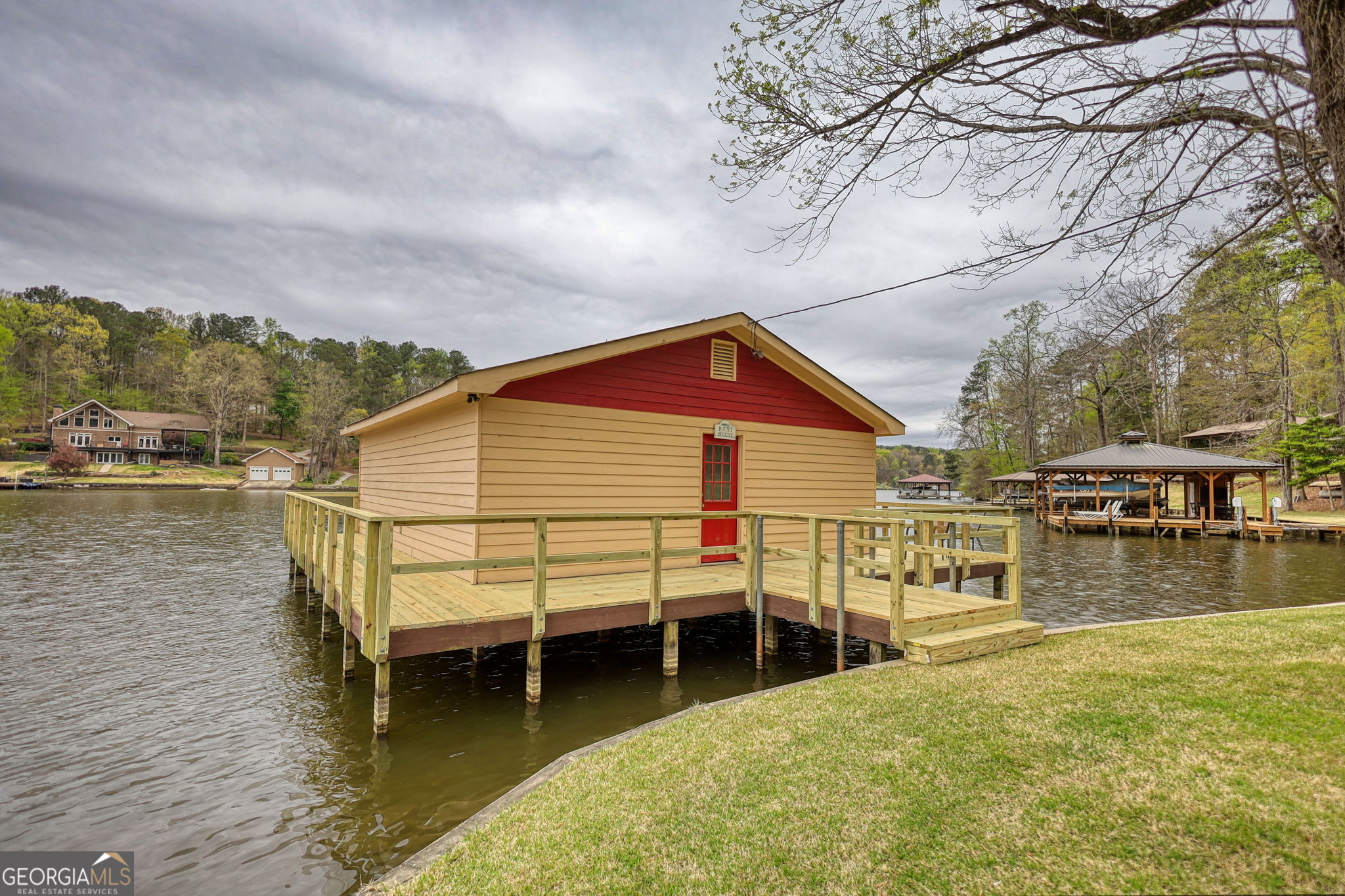 1665 County Line Extension Property Photo 10