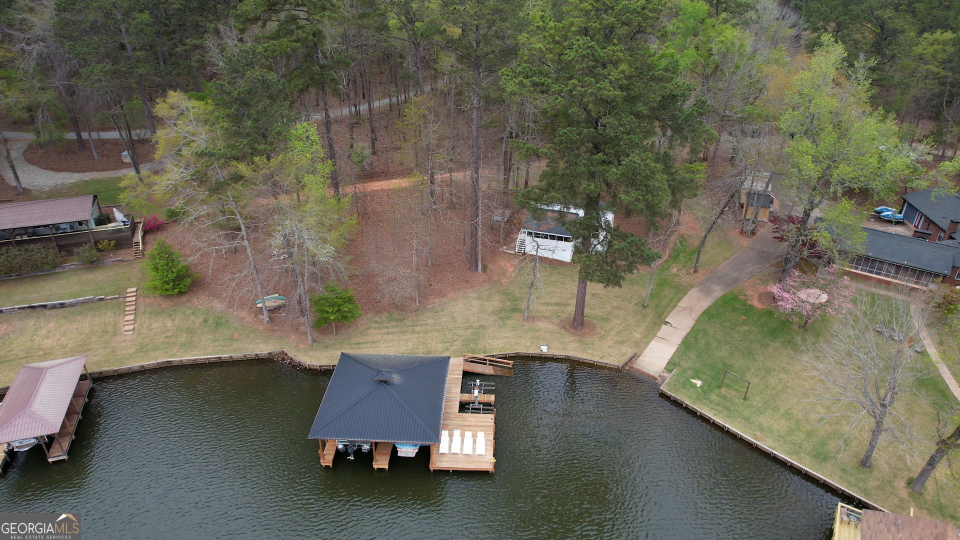 1697 County Line Extension Property Photo 5