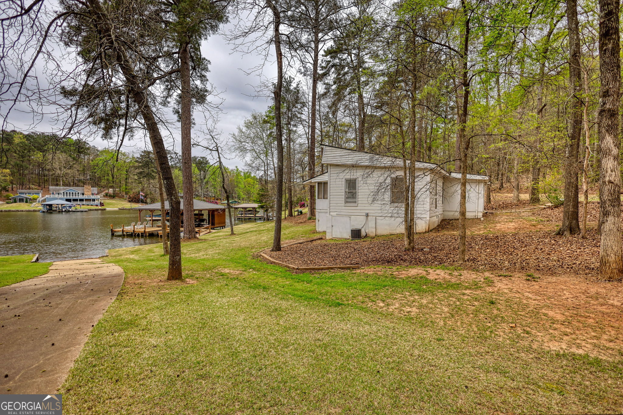 1697 County Line Extension Property Photo 7