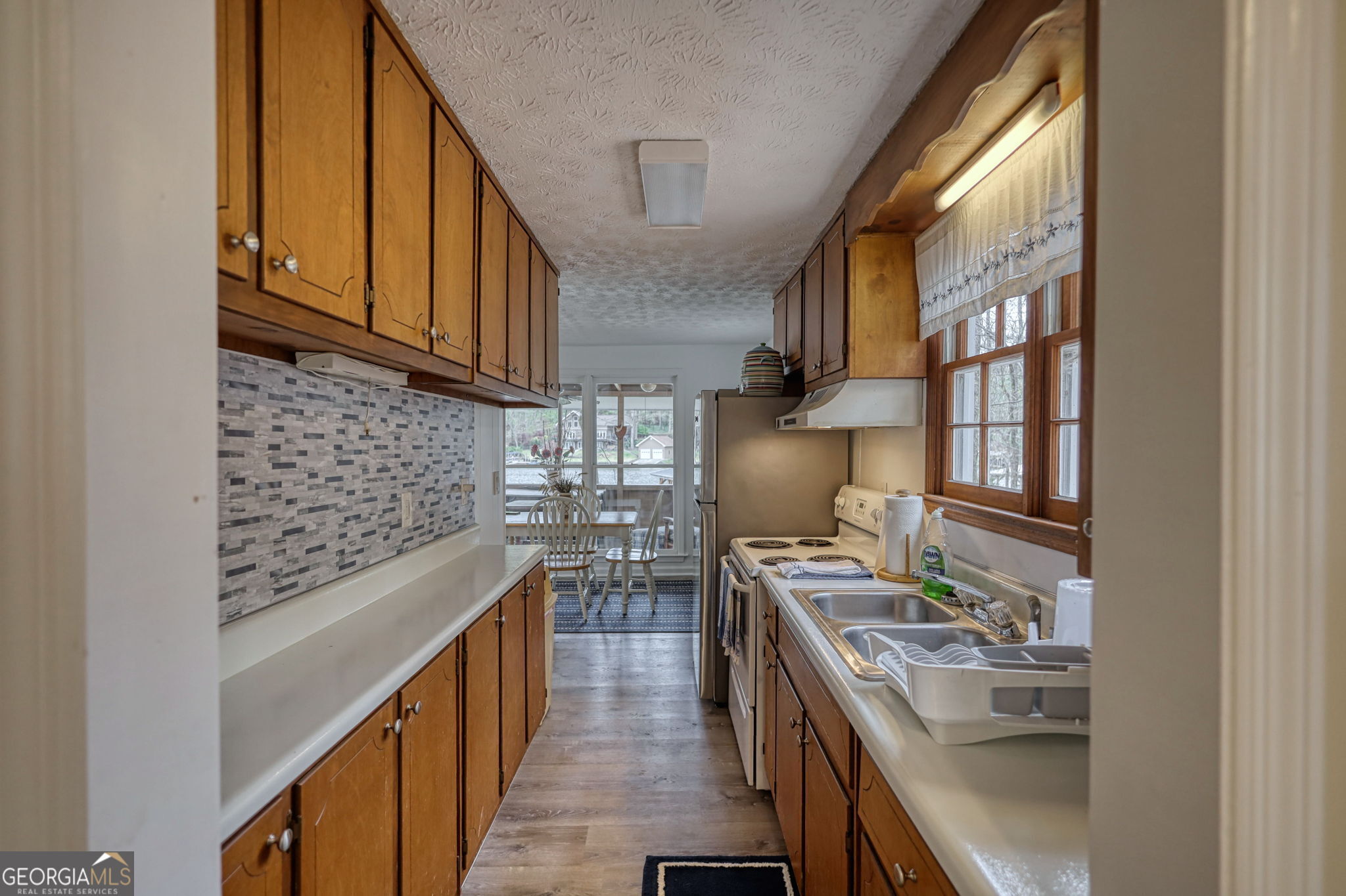 1697 County Line Extension Property Photo 13