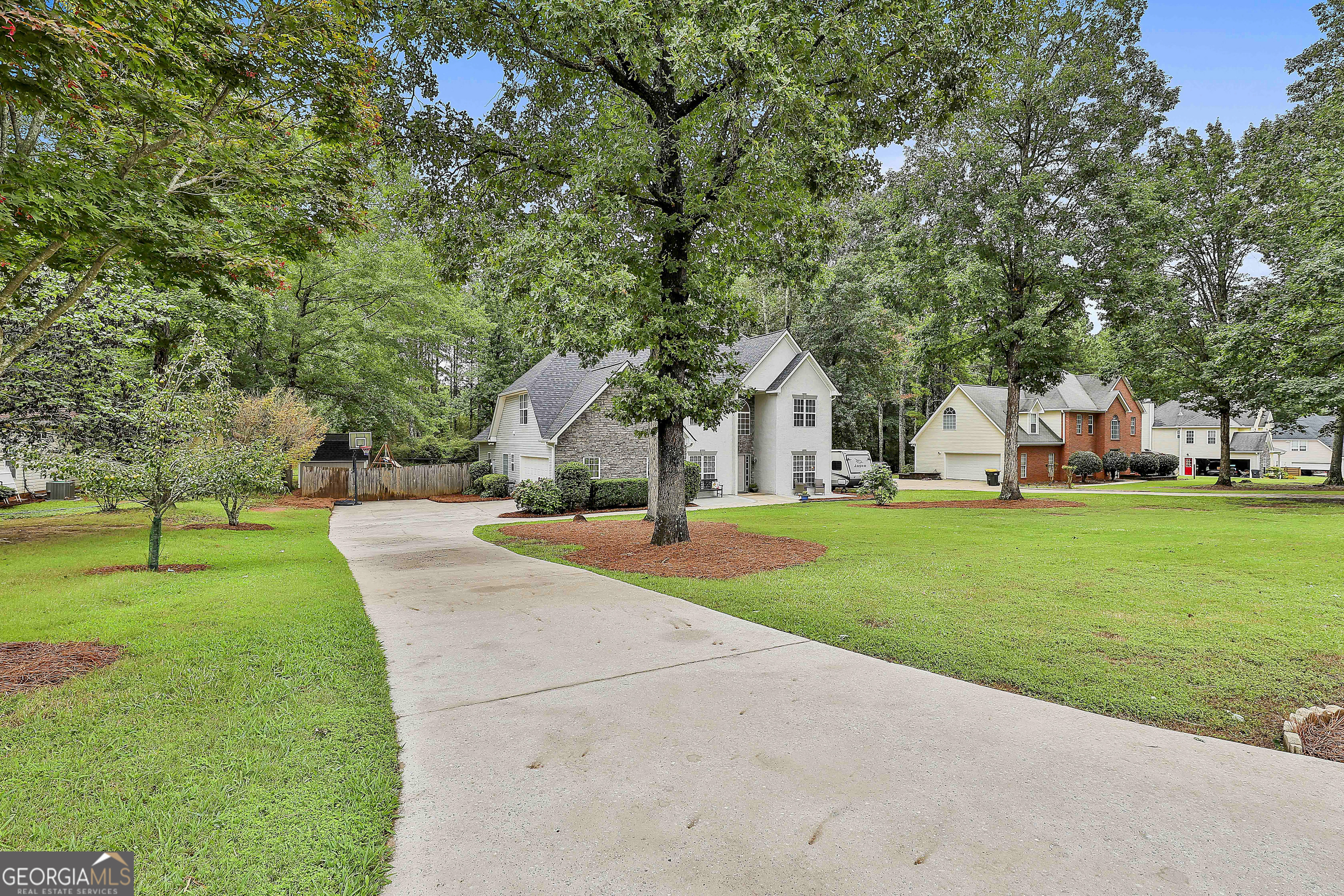 210 Gaelic Way Property Photo 2