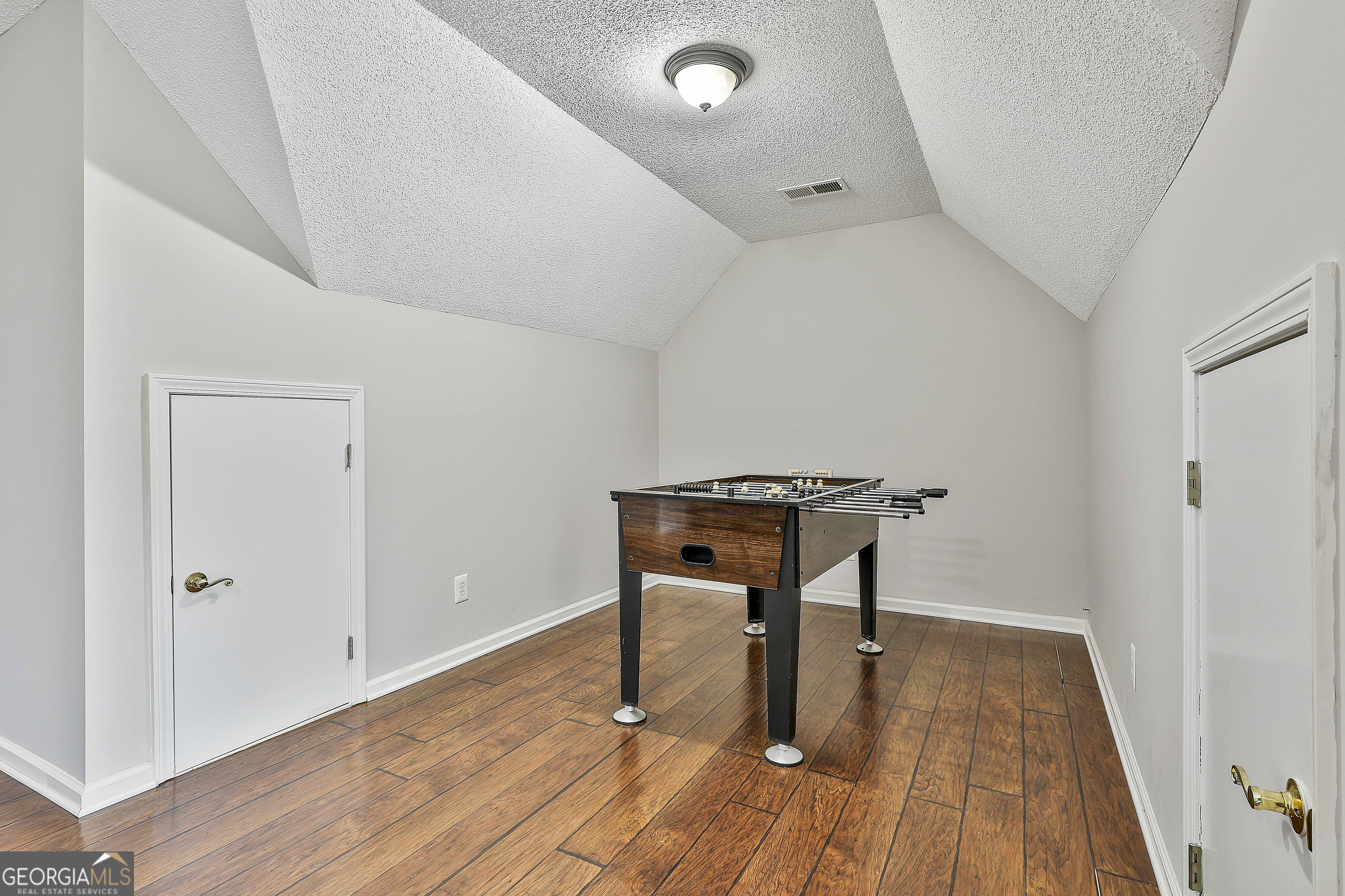 210 Gaelic Way Property Photo 46